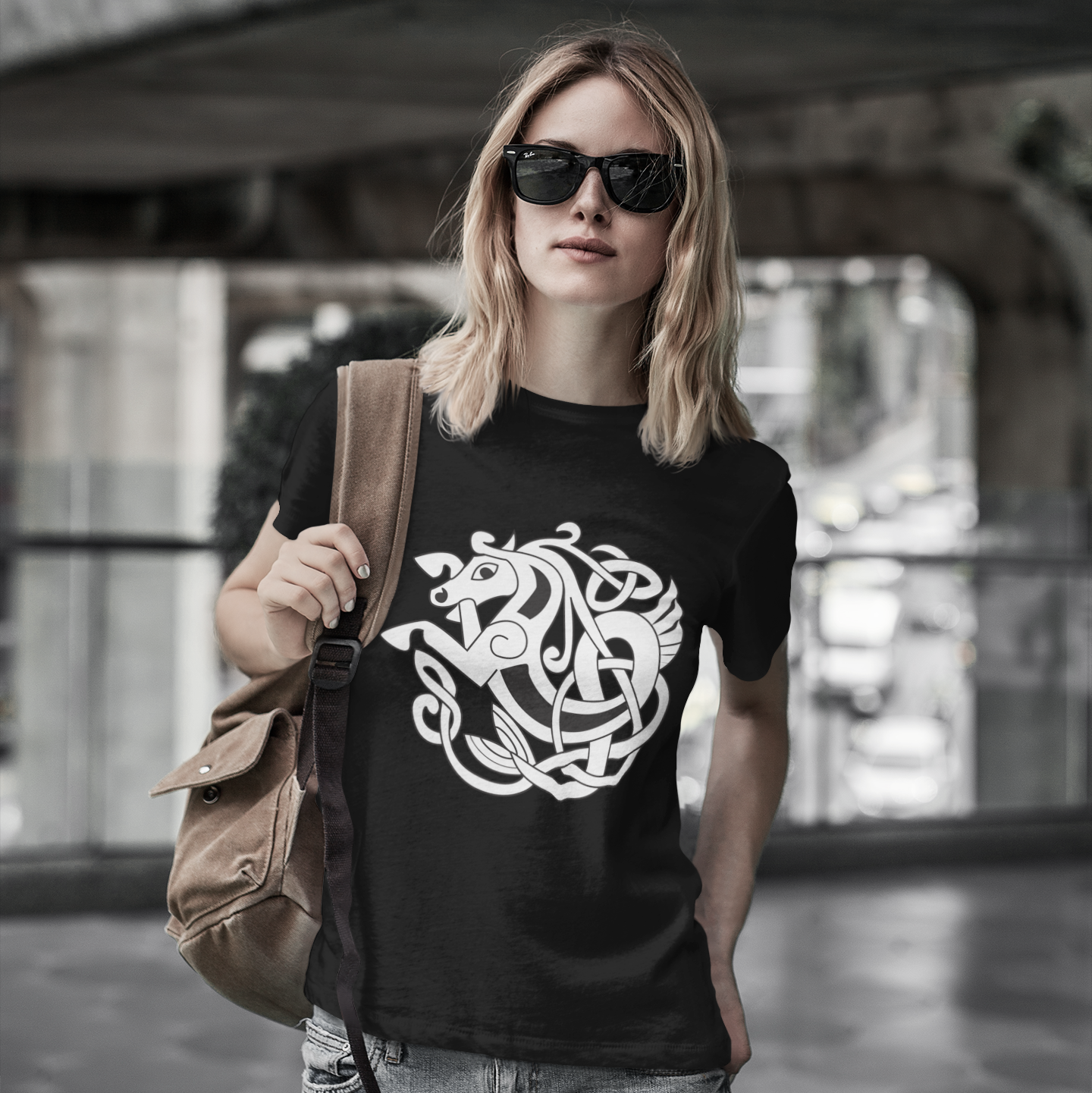 t-shirt-celtics-safasol-a-cool-woman-black-tee